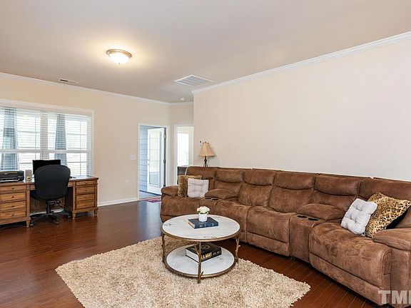 5th image of 1127 Axelwood Ln