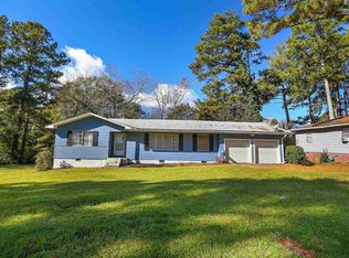 1815 Camellia Ln, Jackson, MS 39204