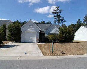 2nd image of 4 Spruce Ct