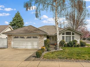 701 Jackson Creek Dr, Central Point, OR