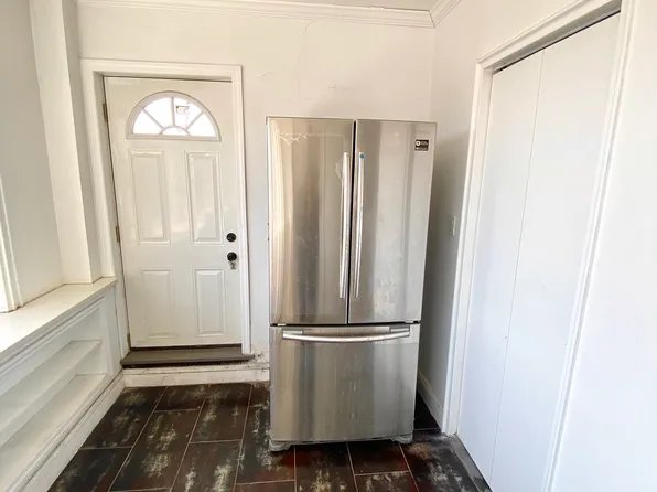 3131 Grand Concourse image 9 of 33