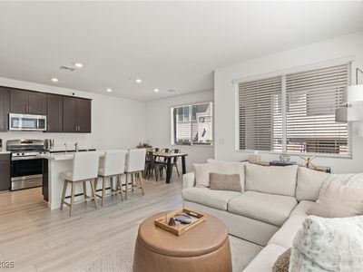 1532 Eva Crossing Pl, Henderson, NV, 89002