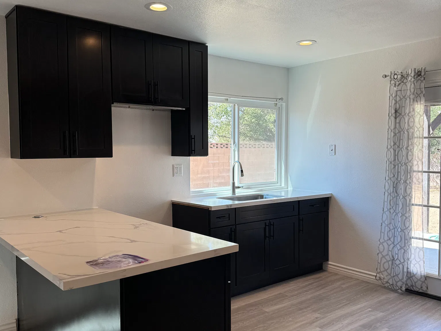 W Avenue K11, Lancaster — Photo 2