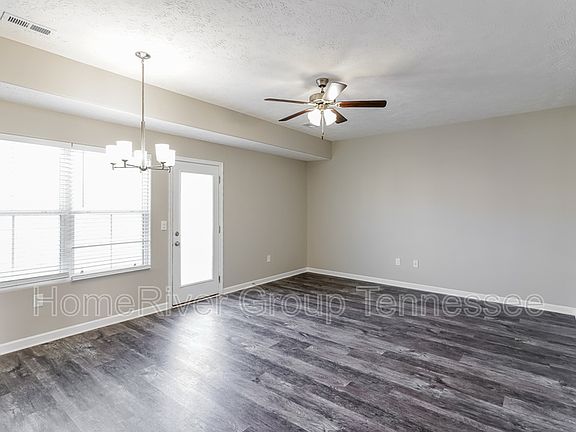 3rd image of 1634 Sunray Dr