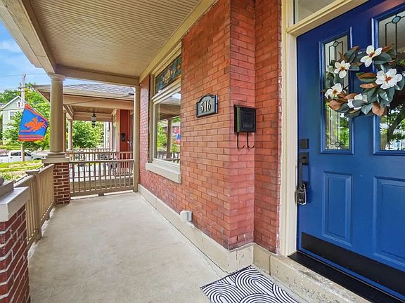 3rd image of 516 Grandview Ave