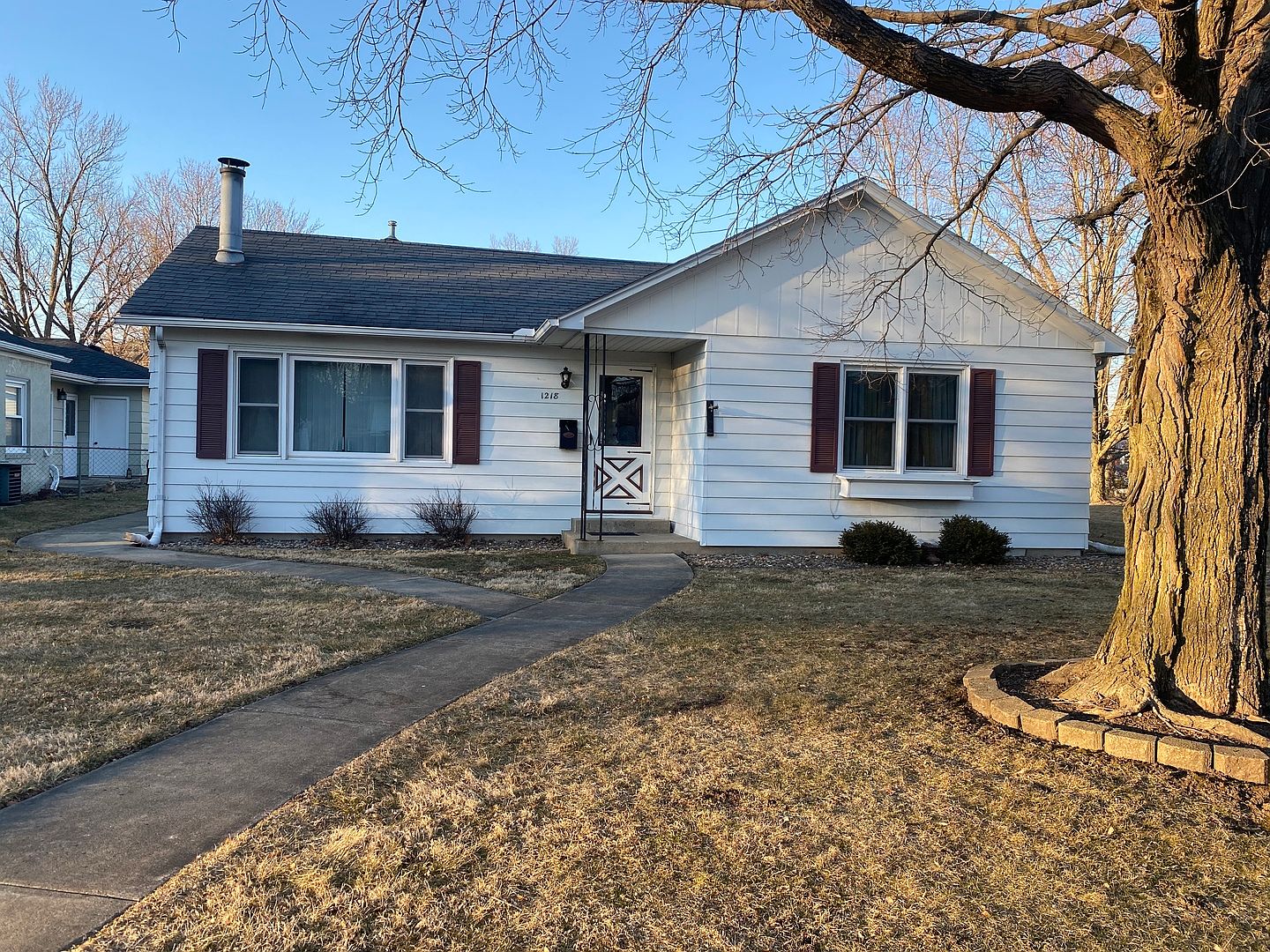 1218 Riverside Ave, Streator, IL 61364 Zillow