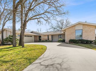 3100 Camelot Dr, Bryan, TX 77802