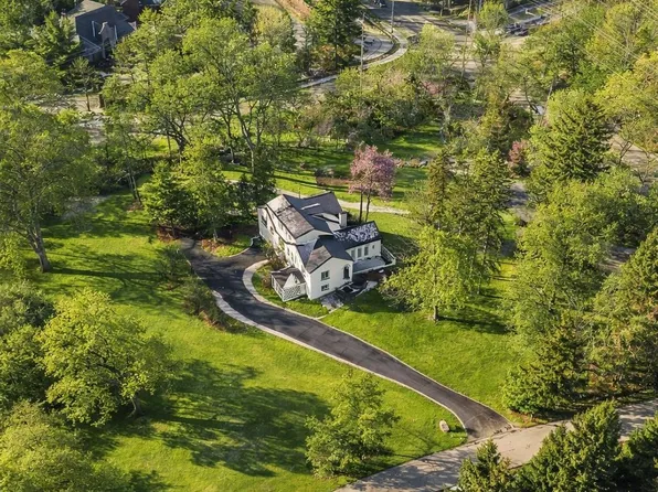 1355 Orchard Ridge Rd, Bloomfield Hills, MI 48304