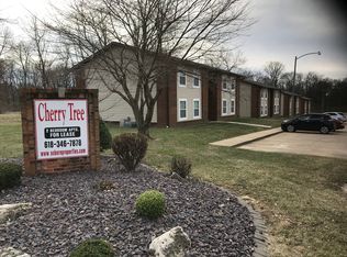 27 Cherry Tree Ln #27, Glen Carbon, IL 62034