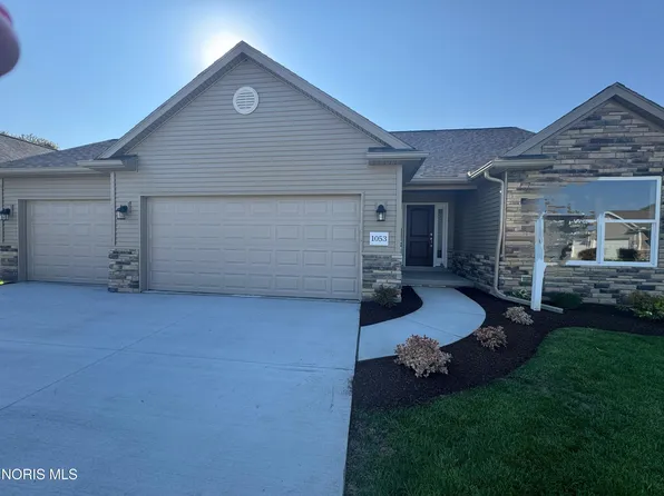 1053 Plum Grove Ln, Toledo, OH 43615