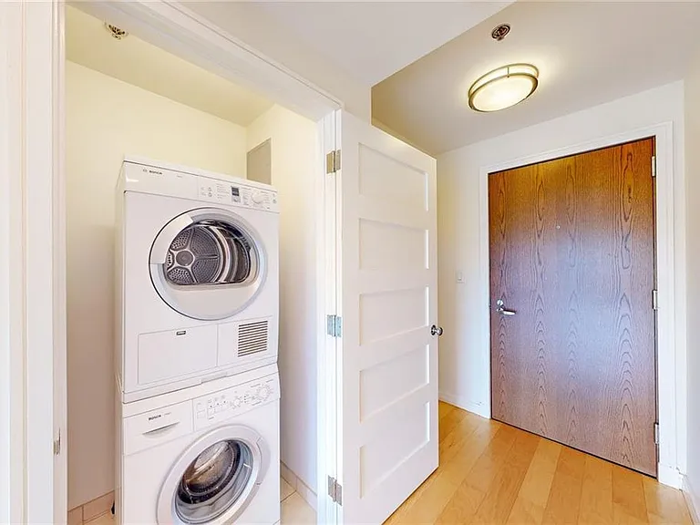 100 Exchange St #1405 — Photo 10