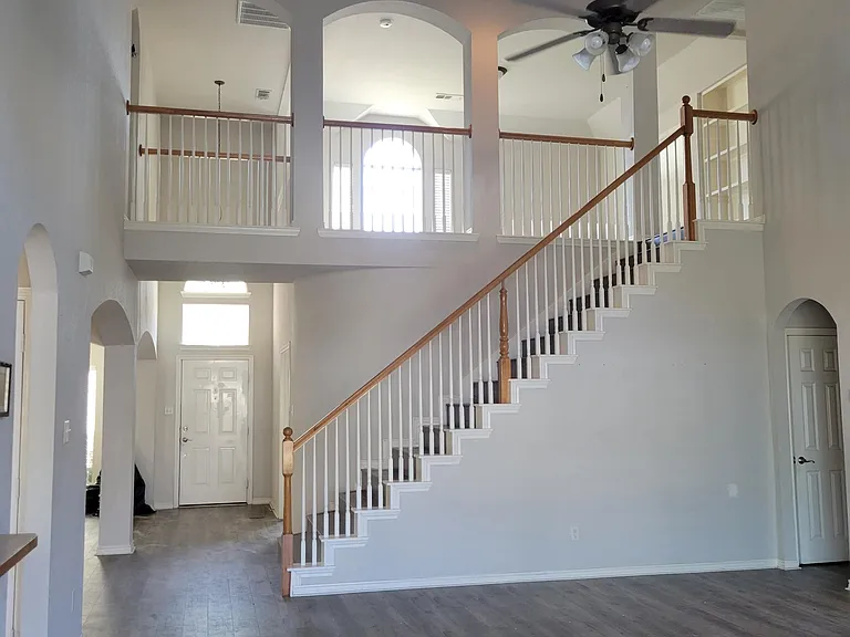 5400 Meadow Valley Dr — Photo 9