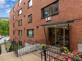 Kentwood Manor, Brookline, MA 02446