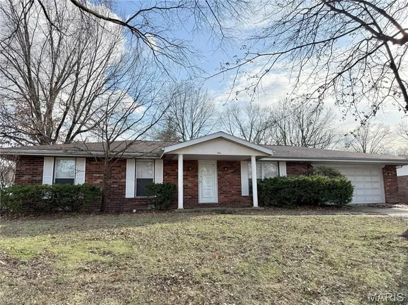 414 Ursula Dr, Lebanon, IL 62254