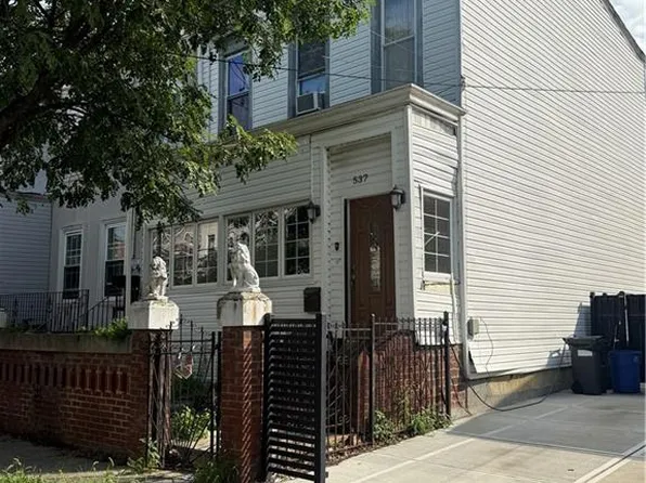 537 Jerome St, Brooklyn, NY 11207