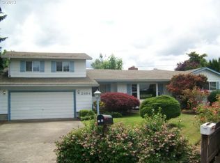 2464 37th St, Springfield, OR 97477