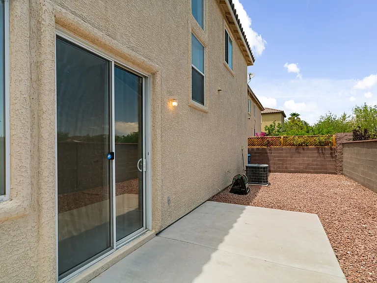 10713 Pipers Cove Ln — Photo 22