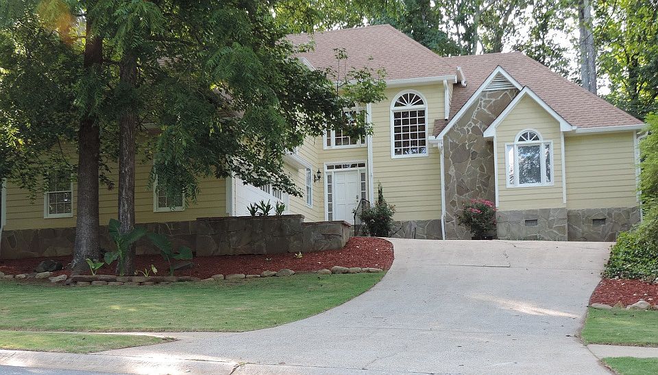 1st image of 2402 Battle Forest Dr SW