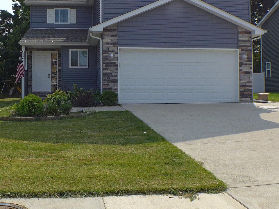 1st image of 239 Fountain Park Dr