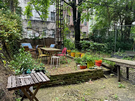 Rented by Nooklyn NYC LLC | media 1