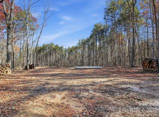 2201 Old Mountain Rd, Hiddenite, NC 28636