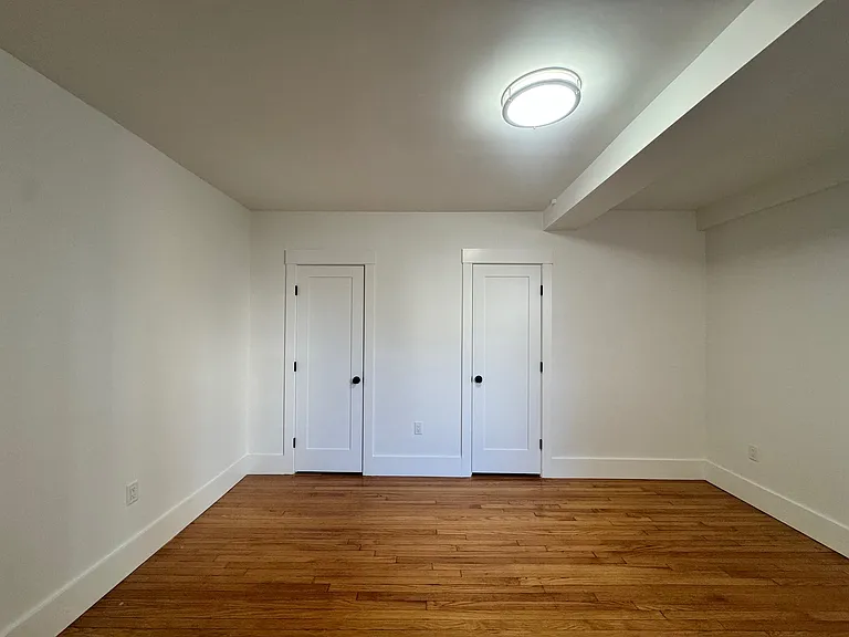 475 Highland Ave #8 — Photo 8