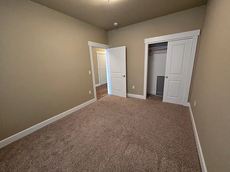 810 Teal St — Photo 6
