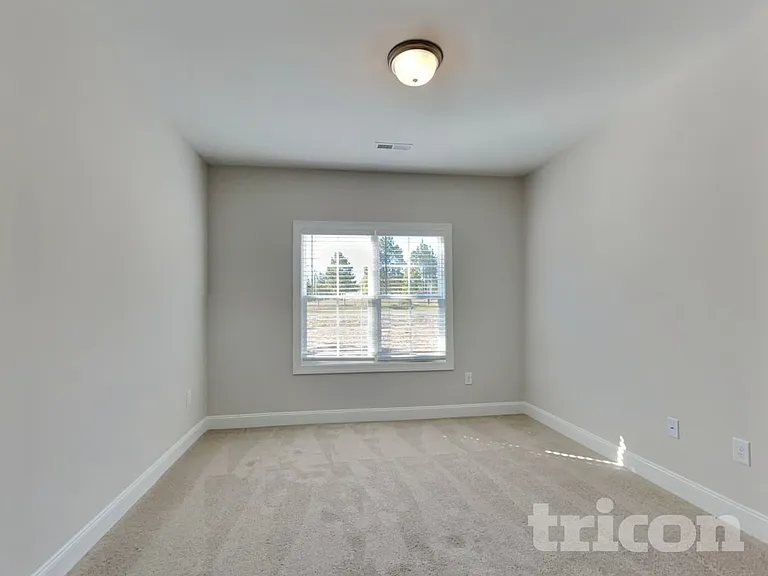 107 D L Phillips Ln — Photo 11