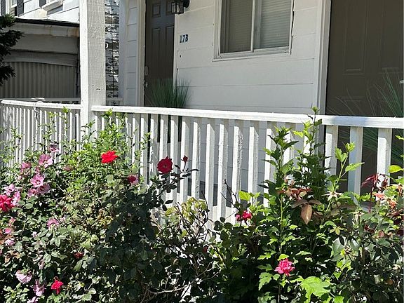 2nd image of 17 Lelia St