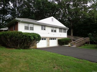 6 Nelson Rd, Monsey, NY 10952