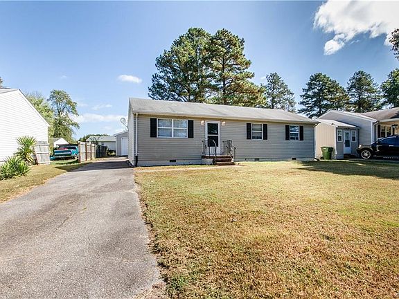 5th image of 379 Red Oak Dr