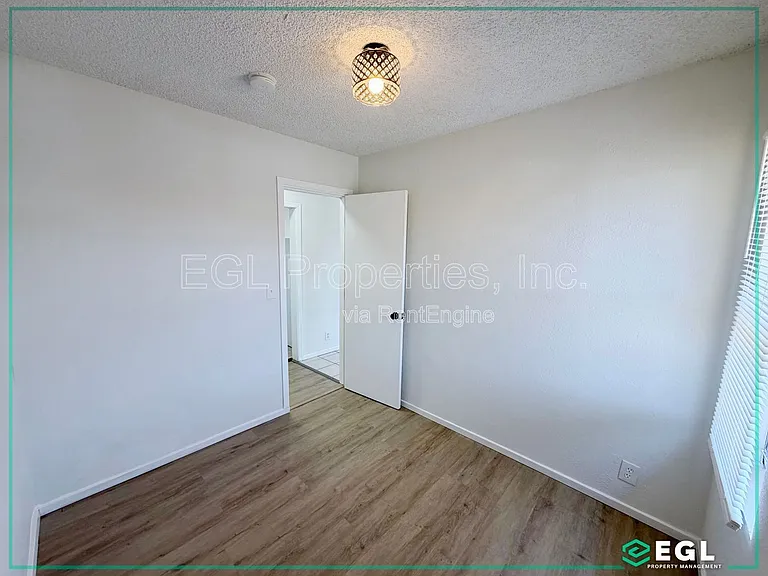 2822 12th Ave — Photo 11