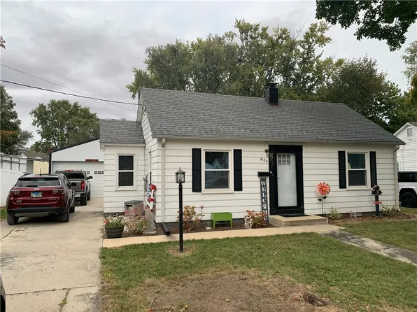 624 Illinois Ave, Mattoon, IL 61938