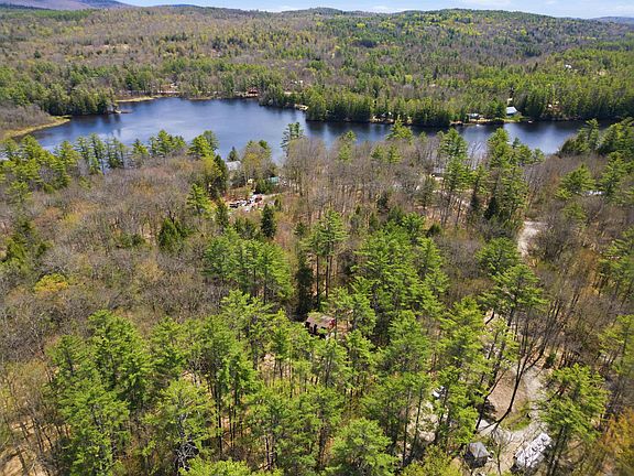 2nd image of 166 Kilton Pond Road