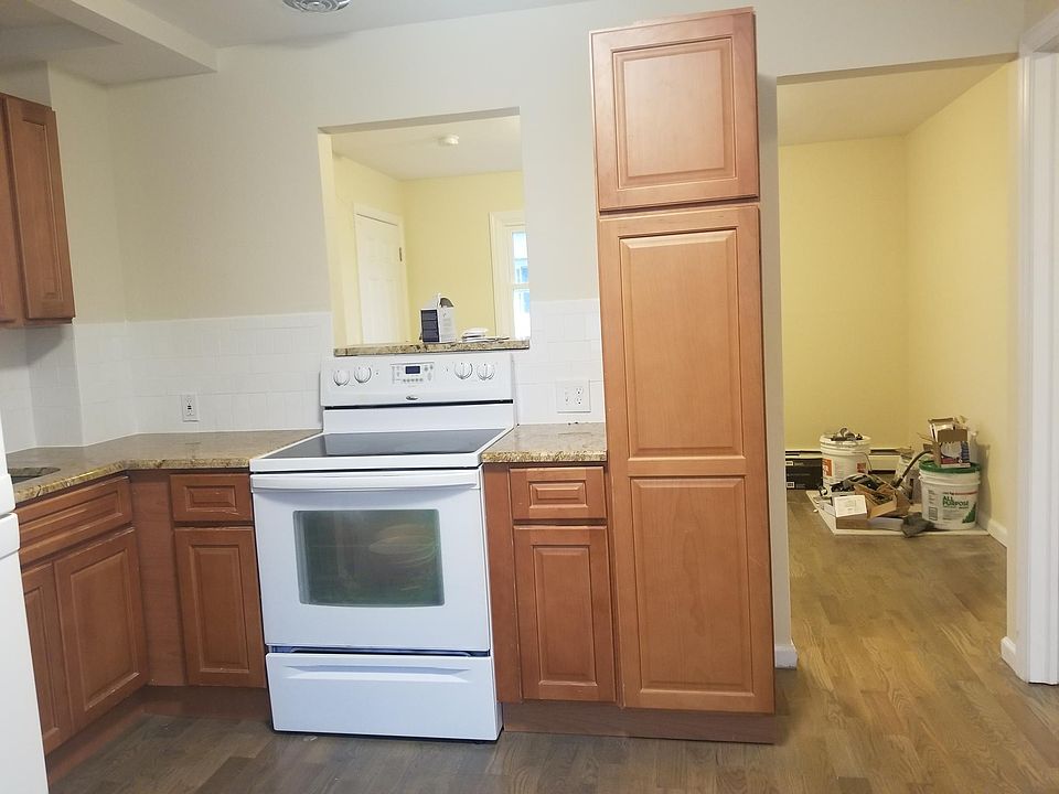1st image of 4415 Broadway