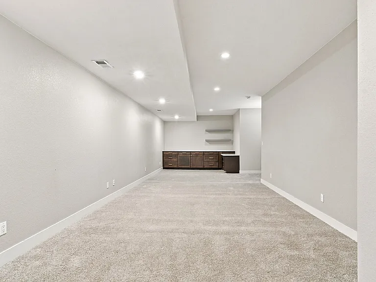 3078 S Lincoln St — Photo 28