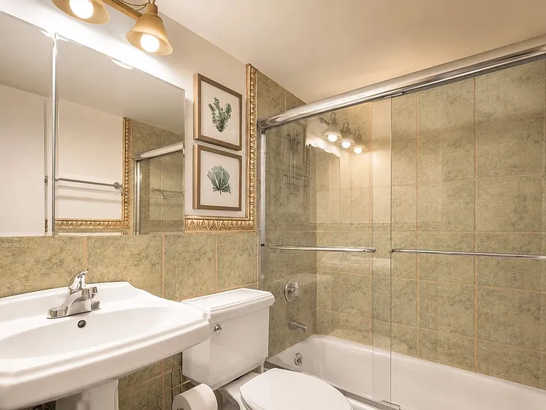 211 Front St #2 — Photo 12