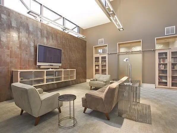 280 Rector Place image 8 of 17