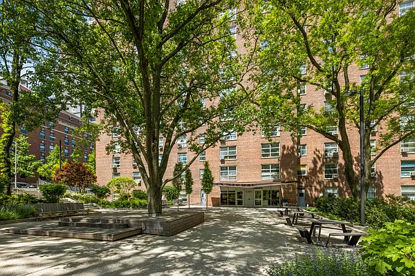 Sold by Nest Seekers International | media 16