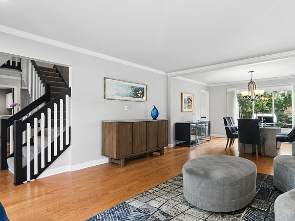 4th image of 852 Horatio Blvd