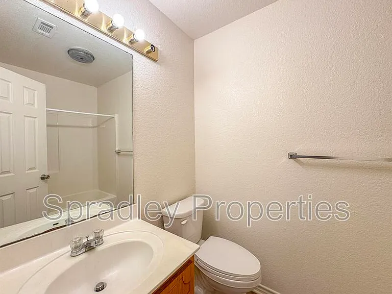 115 Lacey Lou Ln — Photo 12