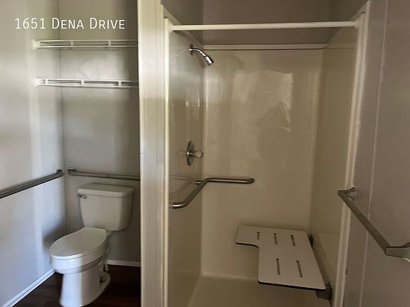 5th image of 1651 Dena Dr