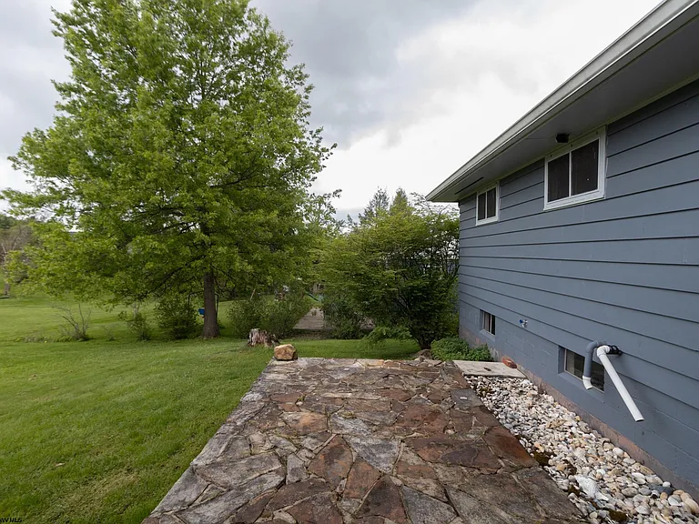 1217 Corvet Ave — Photo 25