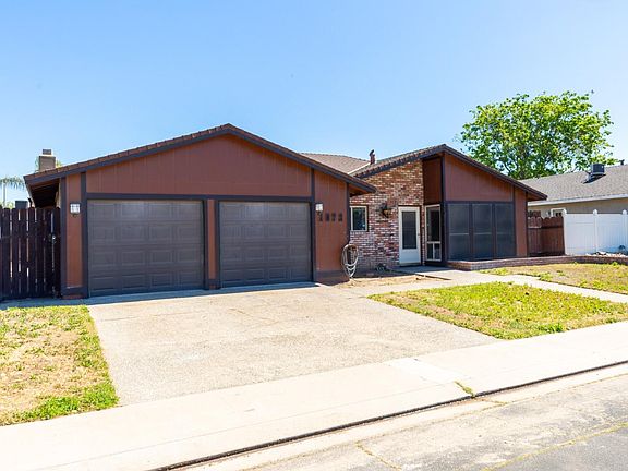 3rd image of 1072 Sonora Ave