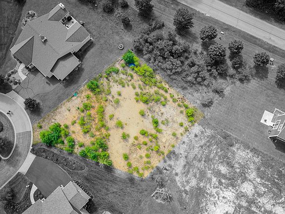 3rd image of 40590 N North Newport Dr