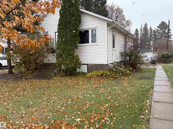 4803 52nd St, Smoky Lake, AB T0A 3C0
