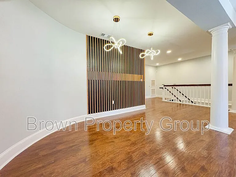 123B Anderson St — Photo 9