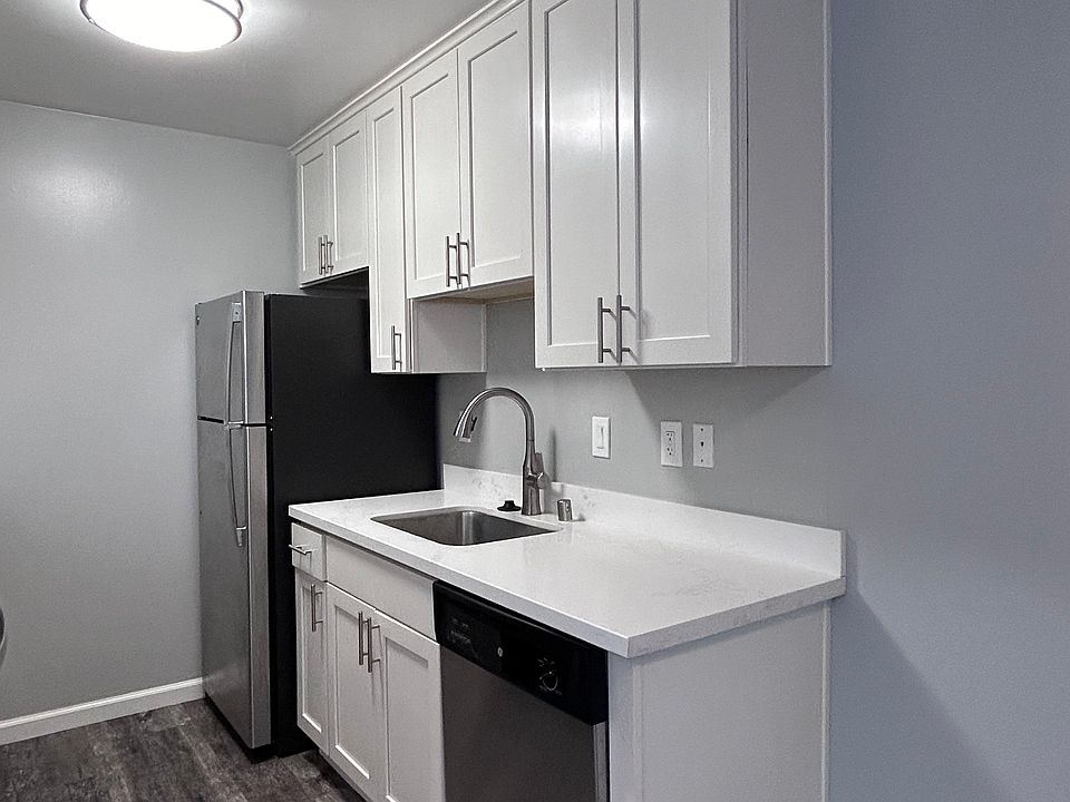 1st image of 1109 Haddon Dr APT 4