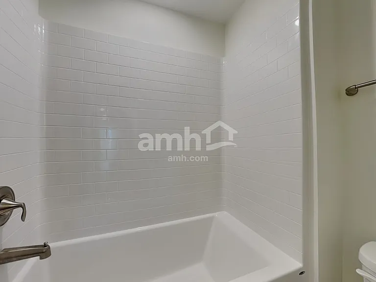 2141 Laurel Village Cir — Photo 22