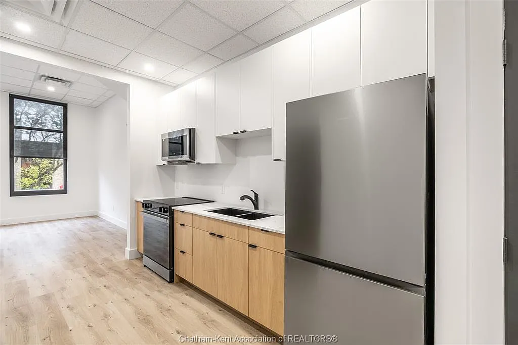 1 bed, $1,595 — Photo 1